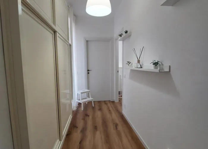Cortile 5 Apartment *