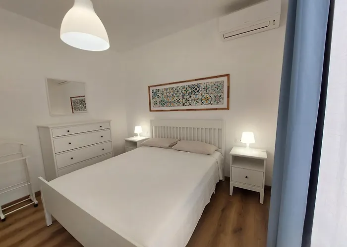 Cortile 5 * Menfi